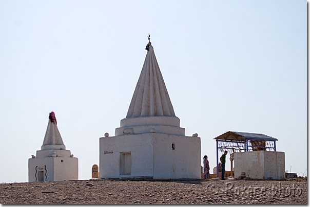 Cimetière yézidi - Ezidian cemetery - Khanik - Khanki - Khanke