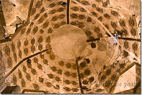 Intérieur d'un toit cônique - Inside a conical roof - Lalesh - Lalish