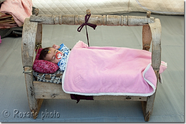 Bébé dans un berceau - Baby in a cradle - Lalesh - Lalish