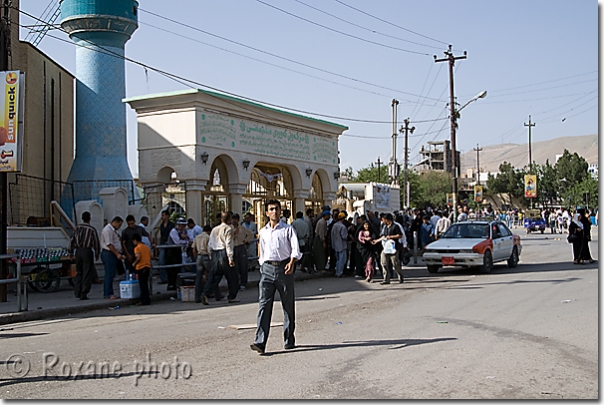 Devant la mosquée - Front of the mosque - Suleymaniya - Suleymaniye  Suleymaniyeh - Suleymaniyah - Kurdistan
