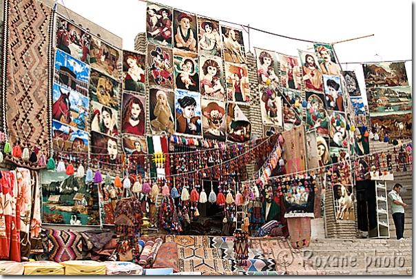 Tapisseries - Tapestries - Bazar d'Erbil - Erbil's bazaar - Arbil - Hewler Hawler