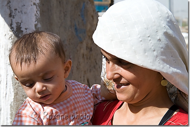 Femme et son bébé - Woman and her baby - Citadelle d'Erbil - Erbil's citadel - Arbil - Hewler - Hawler