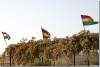 Drapeaux kurdes - Kurdish flags - Route de Mossoul - Mosul road