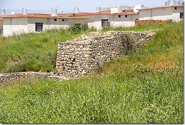 Ruines de l'ancien village - Ruins of the former village - Peshkhabur - Pesh Khabur - Peshkhabour