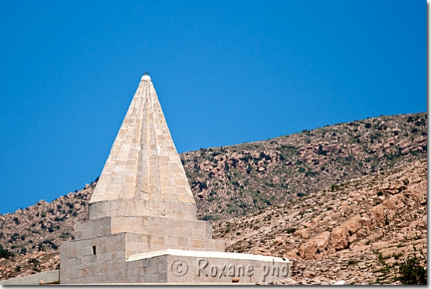 Mausolée du cimetière yézidi - Yazidi mausoleum and cemetery  - Sharia - Sharya - Kurdistan